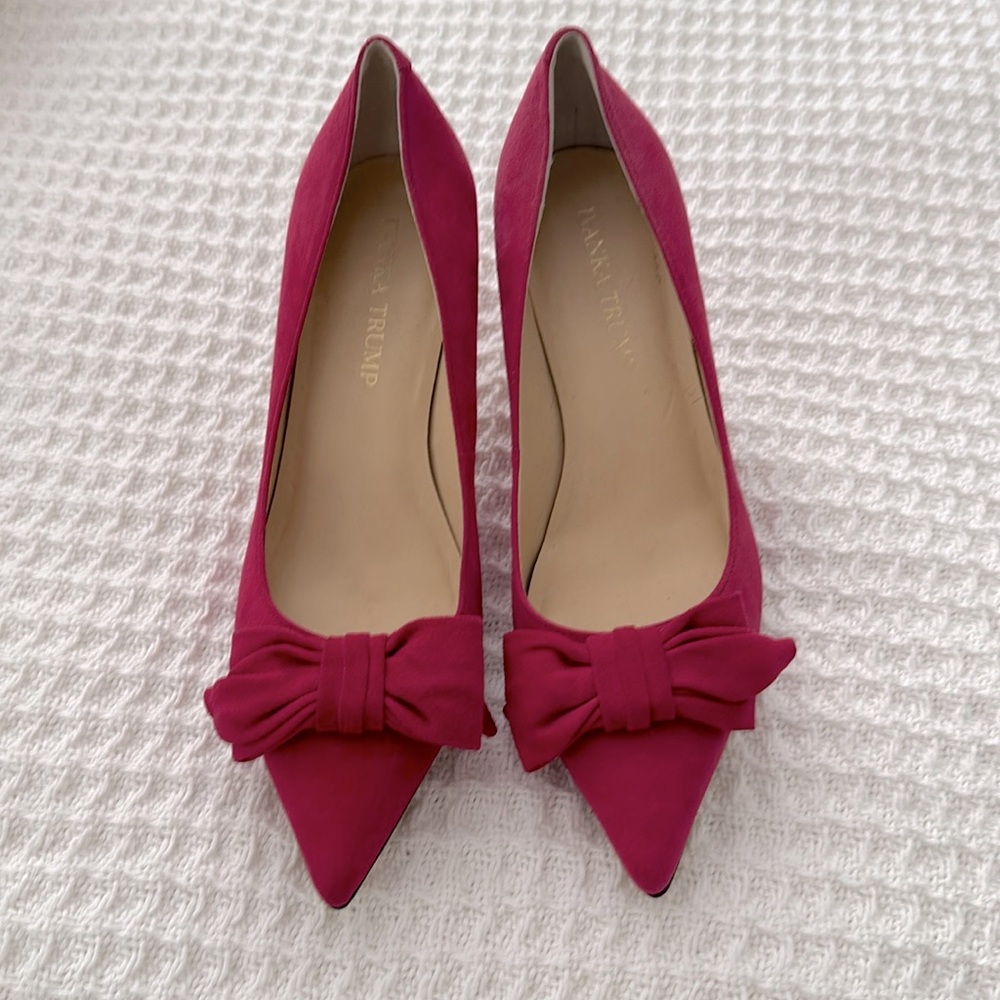 Ivanka Trump Benny Hot Pink Suede Pointed Toe Stiletto Heels Size 6M